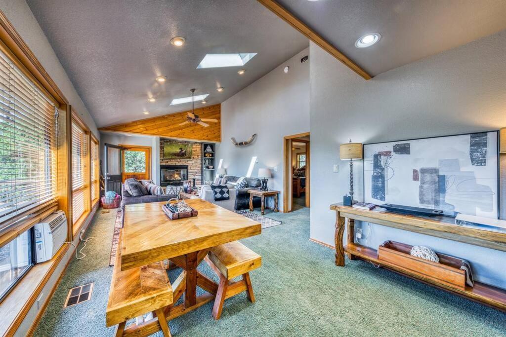 Perk Canyon Hidden Acres-Hot Tub-Gas Fireplace Рюидозо Екстериор снимка