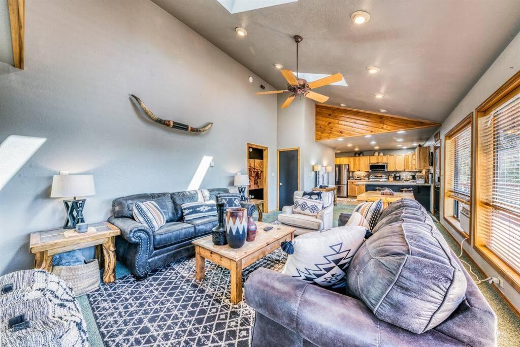 Perk Canyon Hidden Acres-Hot Tub-Gas Fireplace Рюидозо Екстериор снимка