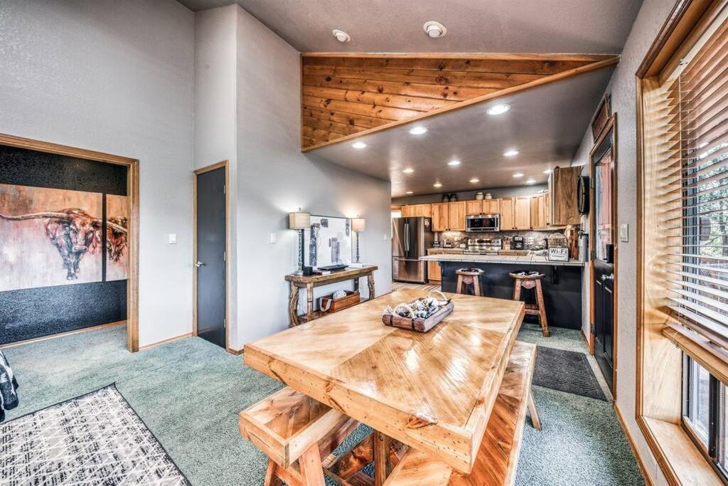 Perk Canyon Hidden Acres-Hot Tub-Gas Fireplace Рюидозо Екстериор снимка