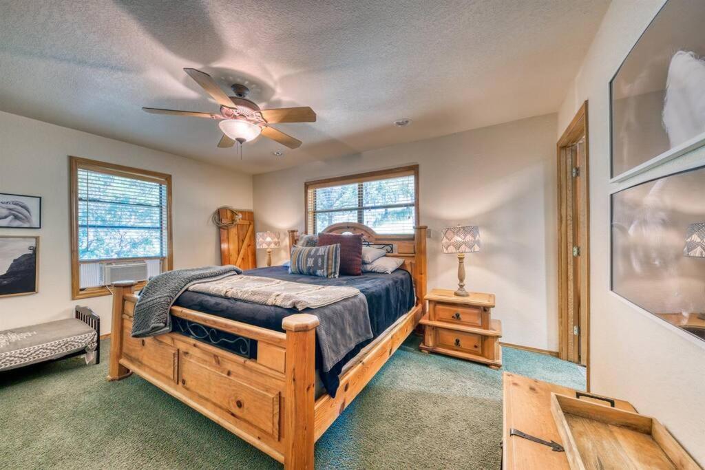 Perk Canyon Hidden Acres-Hot Tub-Gas Fireplace Рюидозо Екстериор снимка