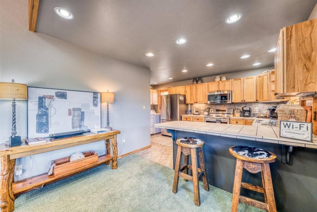 Perk Canyon Hidden Acres-Hot Tub-Gas Fireplace Рюидозо Екстериор снимка
